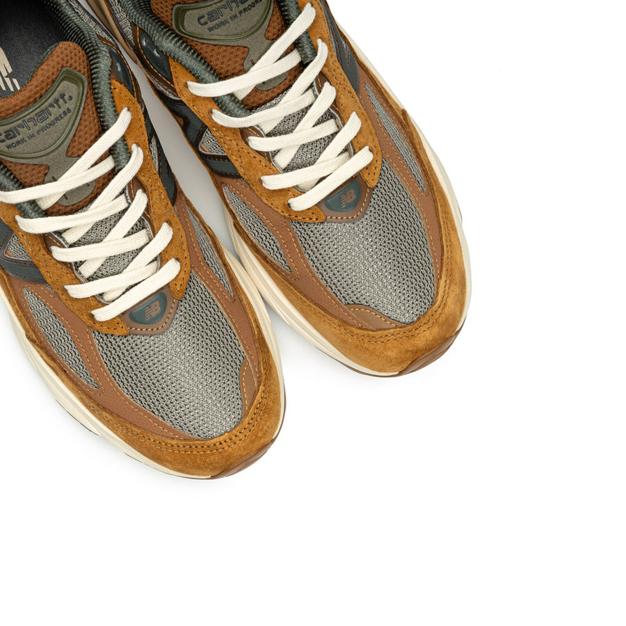 Carhartt WIP x New Balance MADE in USA 990v6
