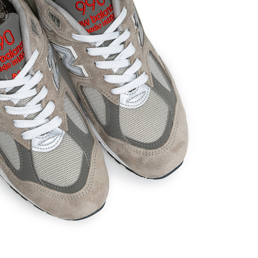 M990V2 Made in USA | Grey