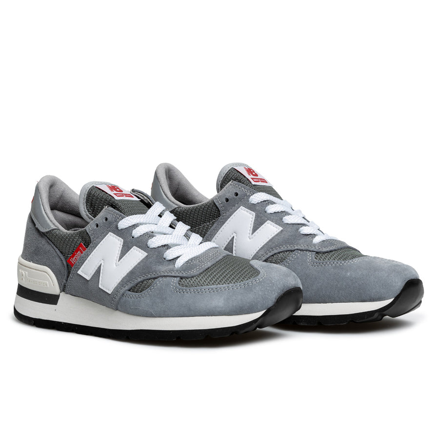 M990VS1 Made in USA | Grey