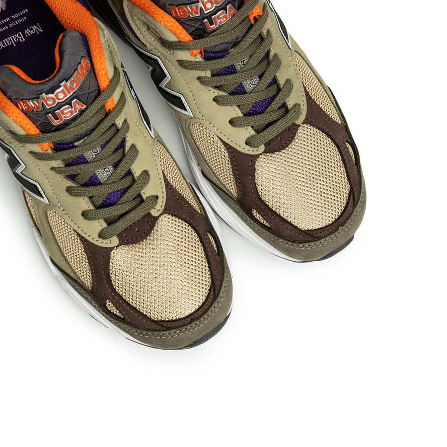 New Balance x Teddy Santis M990V3 Made in USA | Tan Blue